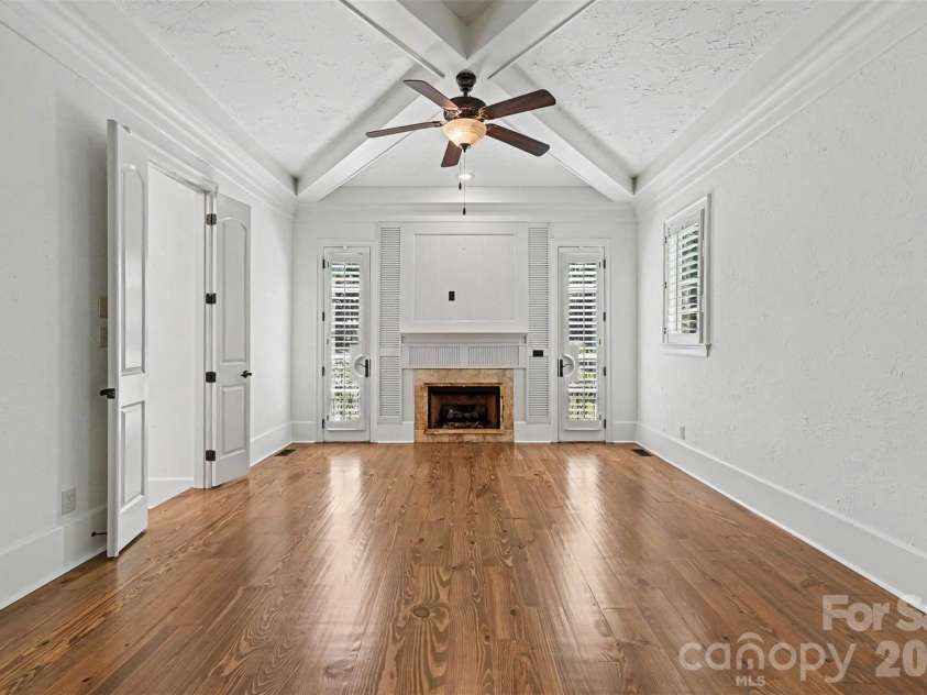 703 Sainte Rose Lane, Charlotte, NC 28226.  MLS# CAR4383723, YatesRealty ID 24084. 