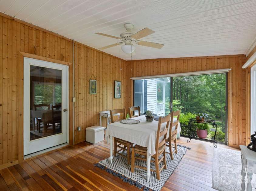 10 Kettle Creek Lane, Brevard, NC 28712.  MLS# CAR4255924, YatesRealty ID 24085. 