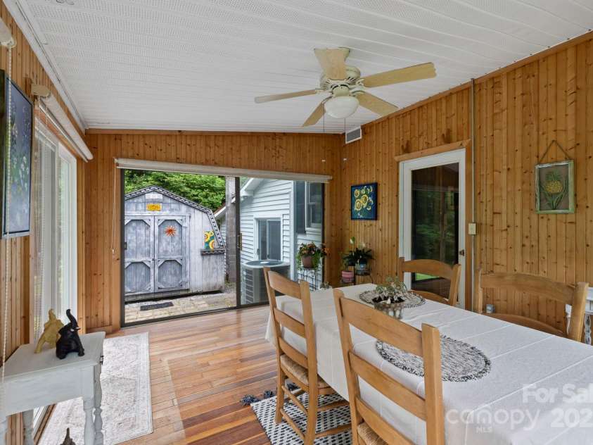 10 Kettle Creek Lane, Brevard, NC 28712.  MLS# CAR4255924, YatesRealty ID 24085. 