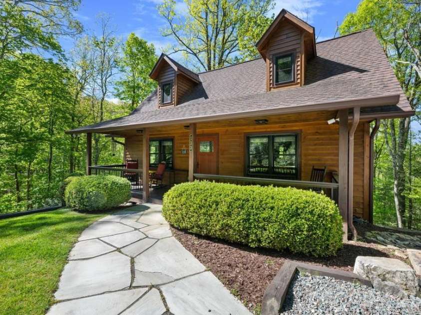 133 Brown Mountain Ridge Road, Blowing Rock, NC 28605.  MLS# CAR4384778, YatesRealty ID 24087. 