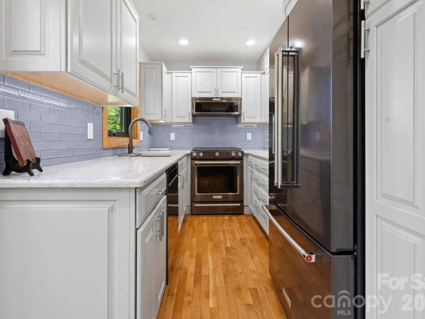 133 Brown Mountain Ridge Road, Blowing Rock, NC 28605.  MLS# CAR4384778, YatesRealty ID 24087. 