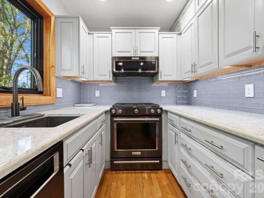 133 Brown Mountain Ridge Road, Blowing Rock, NC 28605.  MLS# CAR4384778, YatesRealty ID 24087. 