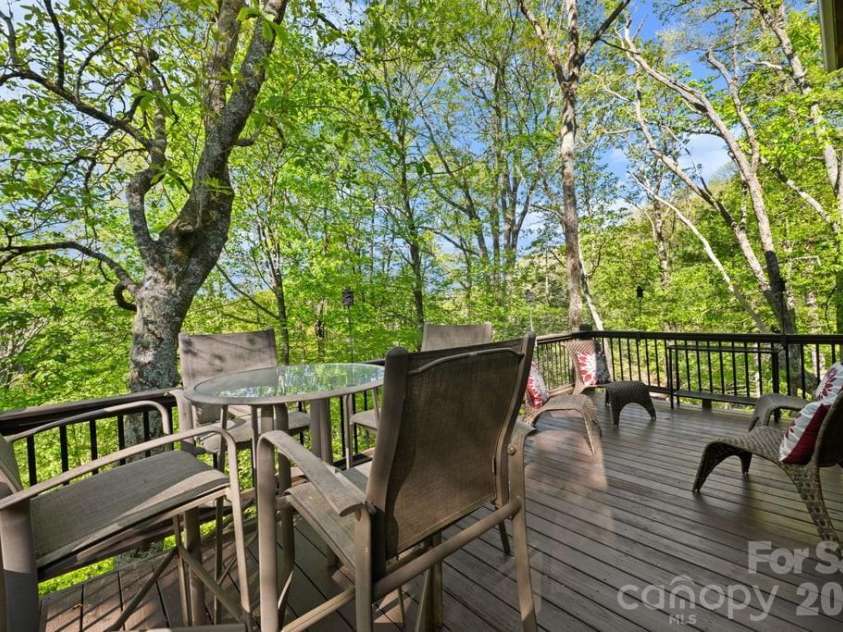 133 Brown Mountain Ridge Road, Blowing Rock, NC 28605.  MLS# CAR4384778, YatesRealty ID 24087. 