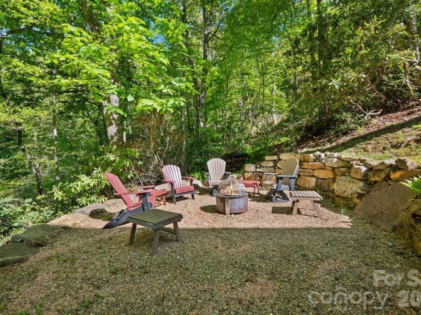 133 Brown Mountain Ridge Road, Blowing Rock, NC 28605.  MLS# CAR4384778, YatesRealty ID 24087. 