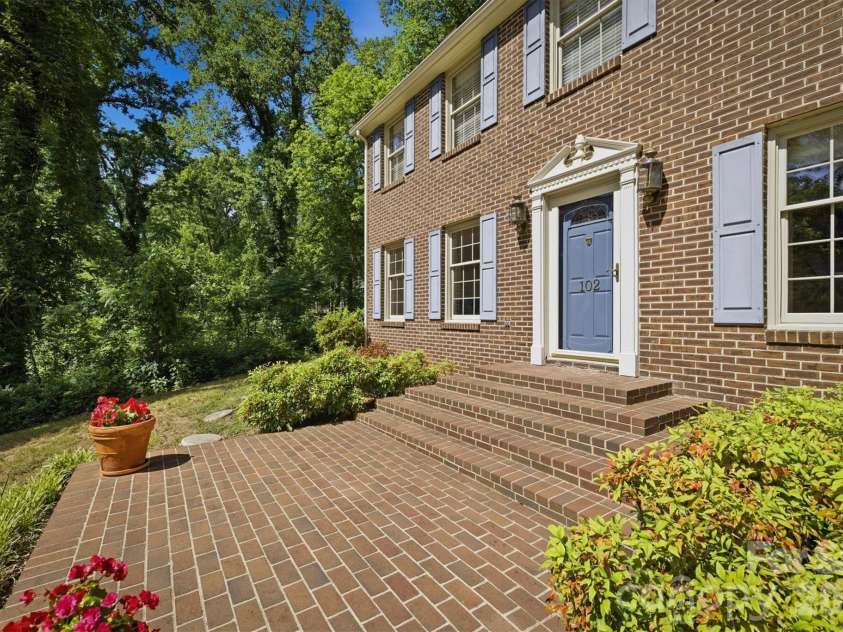 102 Woodland Drive, Morganton, NC 28655.  MLS# CAR4383576, YatesRealty ID 24088. 