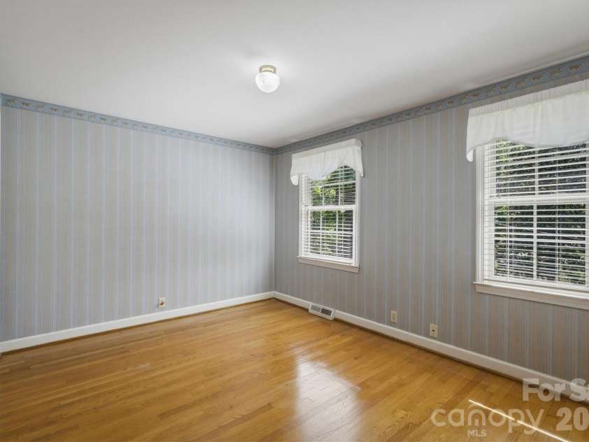 102 Woodland Drive, Morganton, NC 28655.  MLS# CAR4383576, YatesRealty ID 24088. 