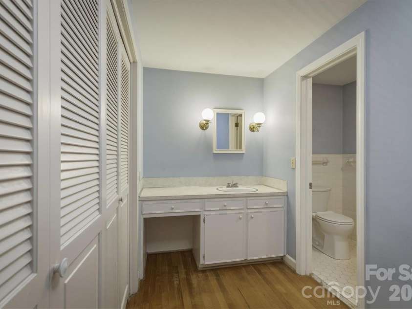 102 Woodland Drive, Morganton, NC 28655.  MLS# CAR4383576, YatesRealty ID 24088. 