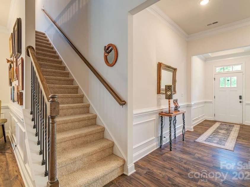 469 Summerfield Place, Flat Rock, NC 28731.  MLS# CAR4275467, YatesRealty ID 24088. 