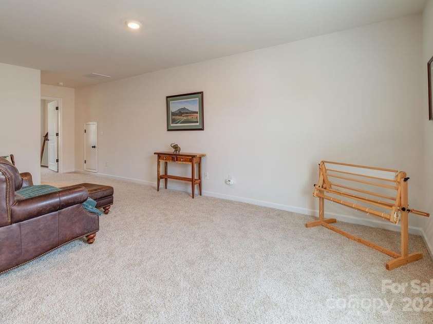 469 Summerfield Place, Flat Rock, NC 28731.  MLS# CAR4275467, YatesRealty ID 24088. 