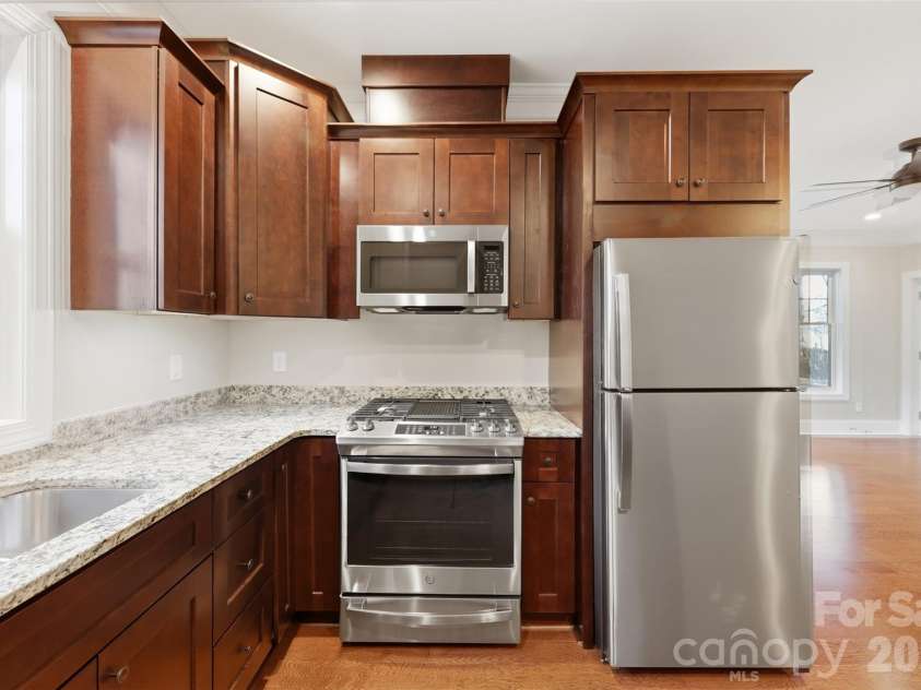 155 Gateway Drive, Boone, NC 28607.  MLS# CAR4366852, YatesRealty ID 24089. 