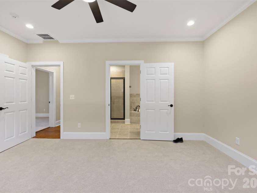 155 Gateway Drive, Boone, NC 28607.  MLS# CAR4366852, YatesRealty ID 24089. 