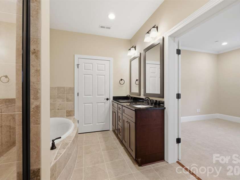 155 Gateway Drive, Boone, NC 28607.  MLS# CAR4366852, YatesRealty ID 24089. 