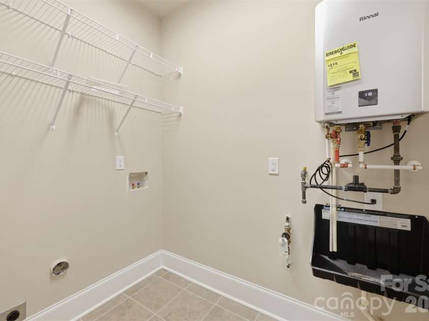 155 Gateway Drive, Boone, NC 28607.  MLS# CAR4366852, YatesRealty ID 24089. 