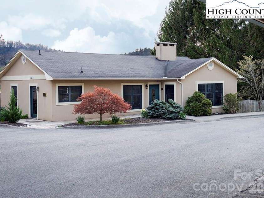 155 Gateway Drive, Boone, NC 28607.  MLS# CAR4366852, YatesRealty ID 24089. Club House