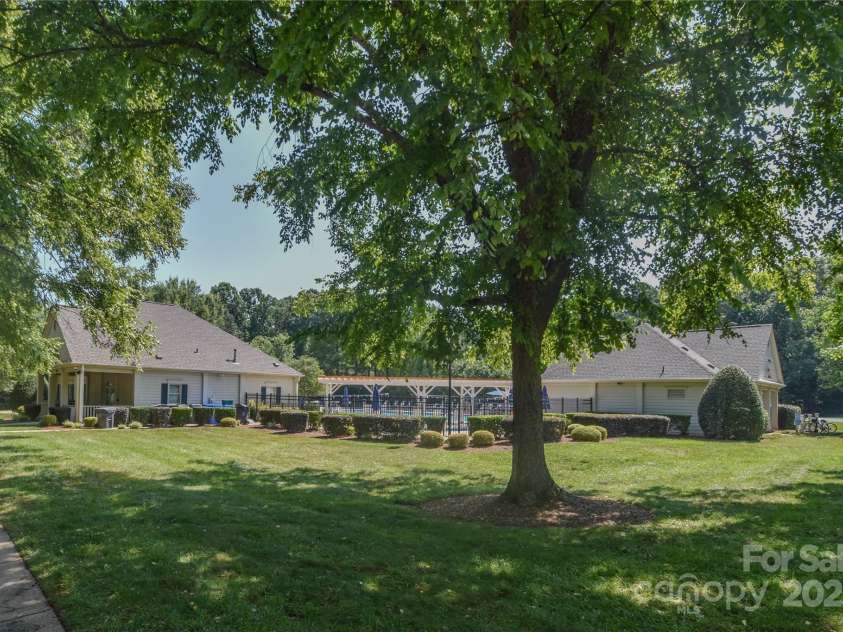 8510 Glade Court, Huntersville, NC 28078.  MLS# CAR4275837, YatesRealty ID 24089. 