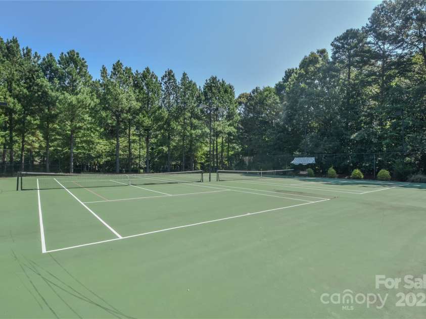 8510 Glade Court, Huntersville, NC 28078.  MLS# CAR4275837, YatesRealty ID 24089. 