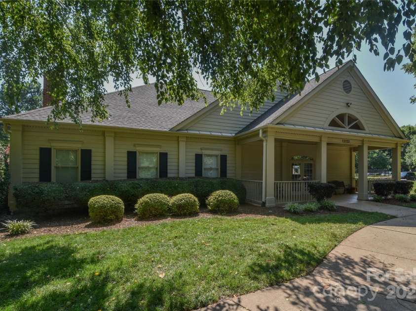 8510 Glade Court, Huntersville, NC 28078.  MLS# CAR4275837, YatesRealty ID 24089. Clubhouse