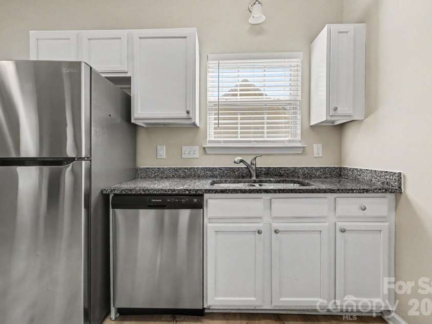5463 Realtree Lane, Charlotte, NC 28214.  MLS# CAR4382954, YatesRealty ID 24090. 