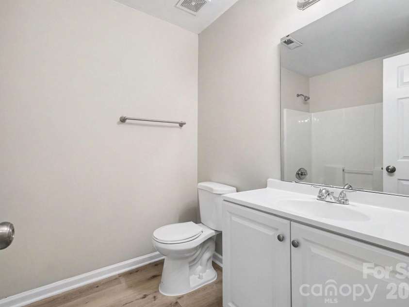 5463 Realtree Lane, Charlotte, NC 28214.  MLS# CAR4382954, YatesRealty ID 24090. 