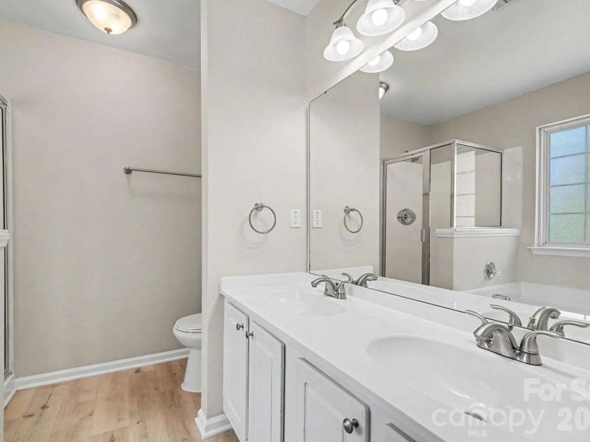5463 Realtree Lane, Charlotte, NC 28214.  MLS# CAR4382954, YatesRealty ID 24090. 