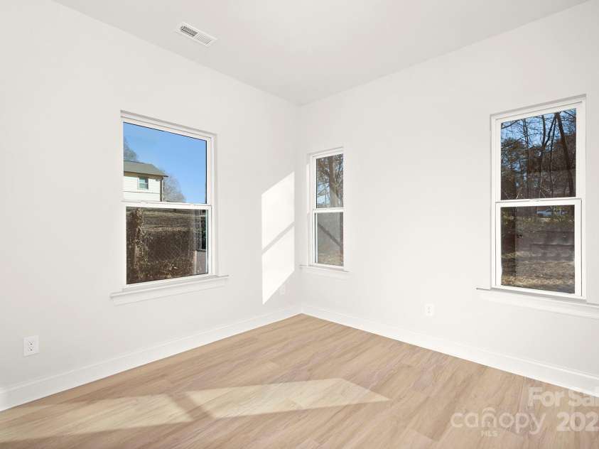 409 Blanton Street, Shelby, NC 28150.  MLS# CAR4264378, YatesRealty ID 24092. Representation