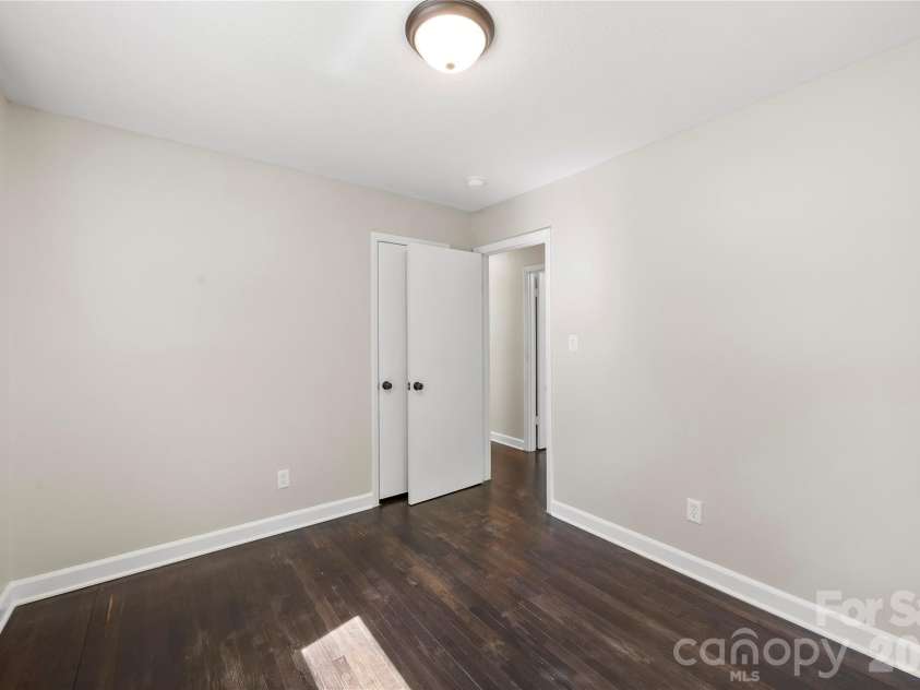 723 Vancouver Lane, Gastonia, NC 28052.  MLS# CAR4384860, YatesRealty ID 24094. 