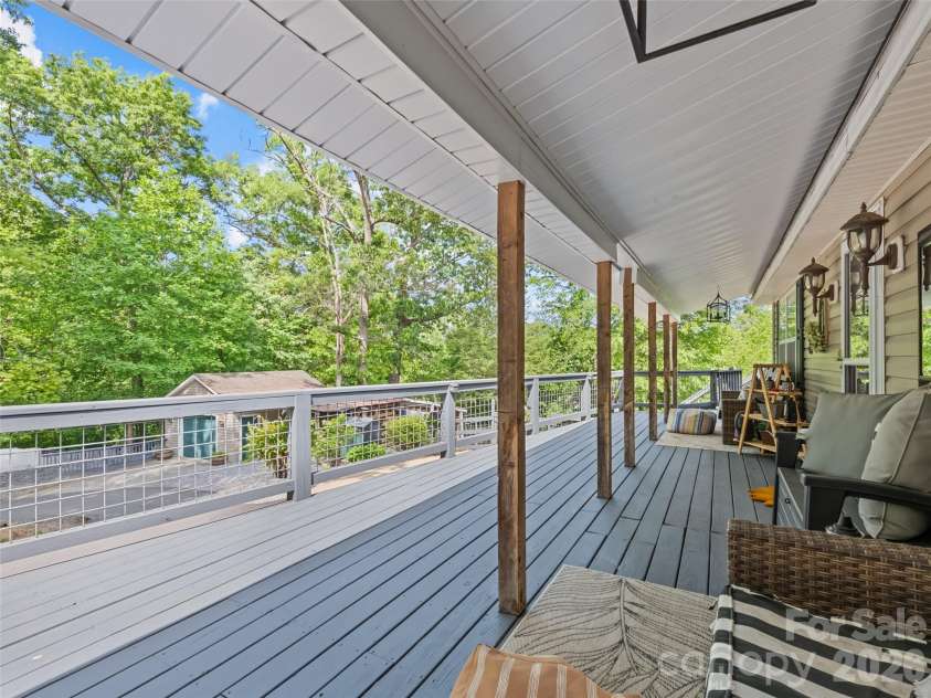 222 Thistle Ridge, Clyde, NC 28721.  MLS# CAR4384897, YatesRealty ID 24095. 