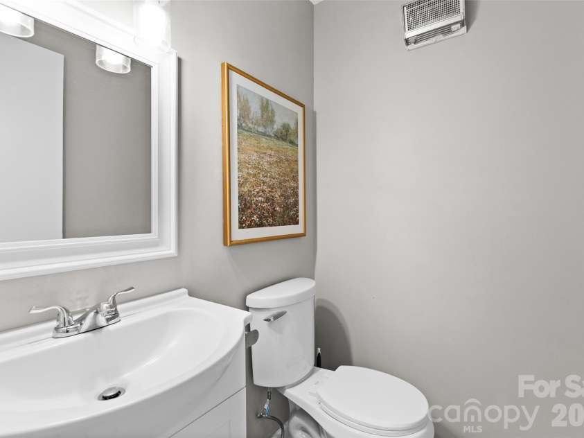 355 Weatherford Drive, King, NC 27021.  MLS# CAR4384919, YatesRealty ID 24096. Half Bathroom