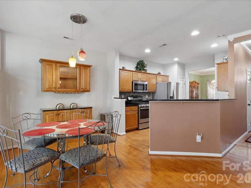 4209 Piccadilly Lane, Fort Mill, SC 29707.  MLS# CAR4384861, YatesRealty ID 24097. Breakfast nook and Kitchen
