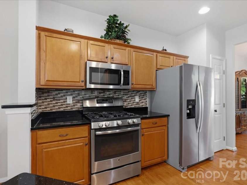 4209 Piccadilly Lane, Fort Mill, SC 29707.  MLS# CAR4384861, YatesRealty ID 24097. Refrigerator to remain