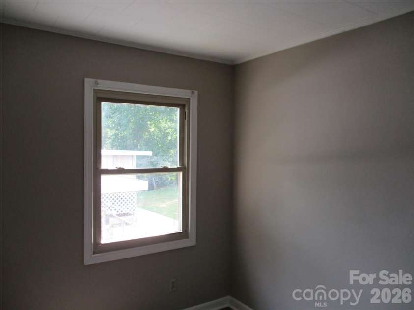 307 6th Street, Belmont, NC 28012.  MLS# CAR4384941, YatesRealty ID 24098. 