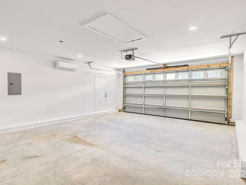 1222 Summerhill Street, Lenoir, NC 28645.  MLS# CAR4255837, YatesRealty ID 24099. 