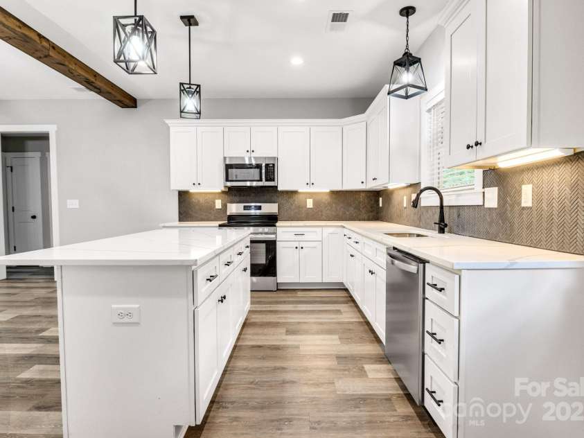 1222 Summerhill Street, Lenoir, NC 28645.  MLS# CAR4255837, YatesRealty ID 24099. 