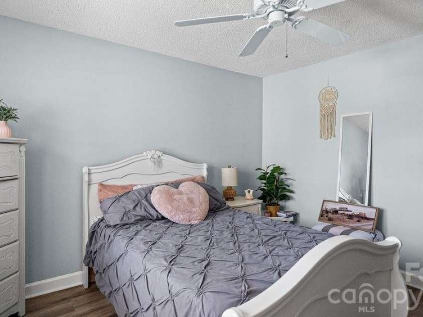 1338 Torrence Circle, Davidson, NC 28036.  MLS# CAR4410522, YatesRealty ID 24099. 