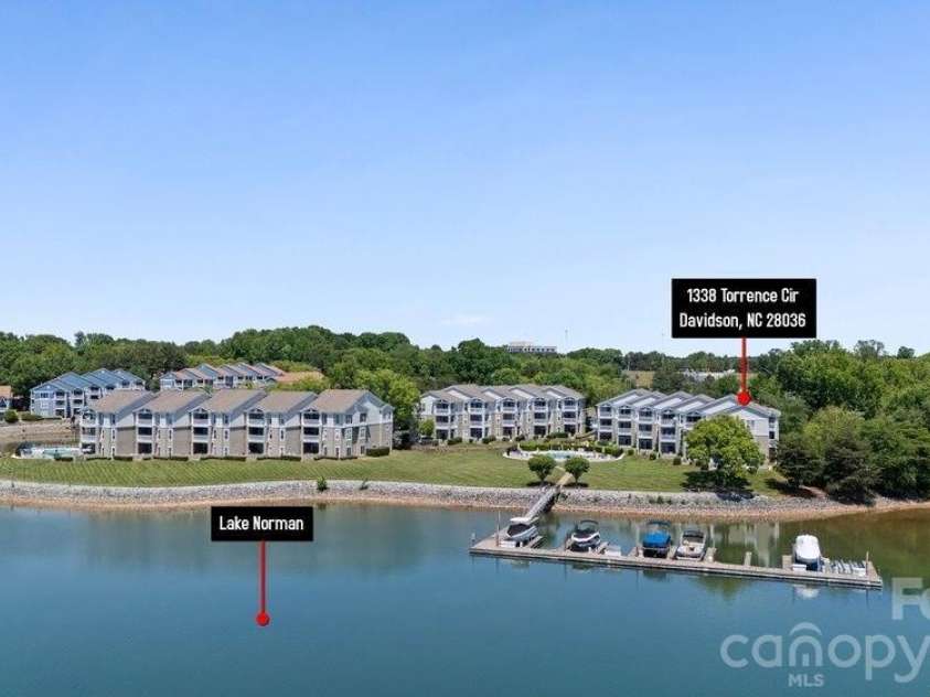 1338 Torrence Circle, Davidson, NC 28036.  MLS# CAR4410522, YatesRealty ID 24099. 