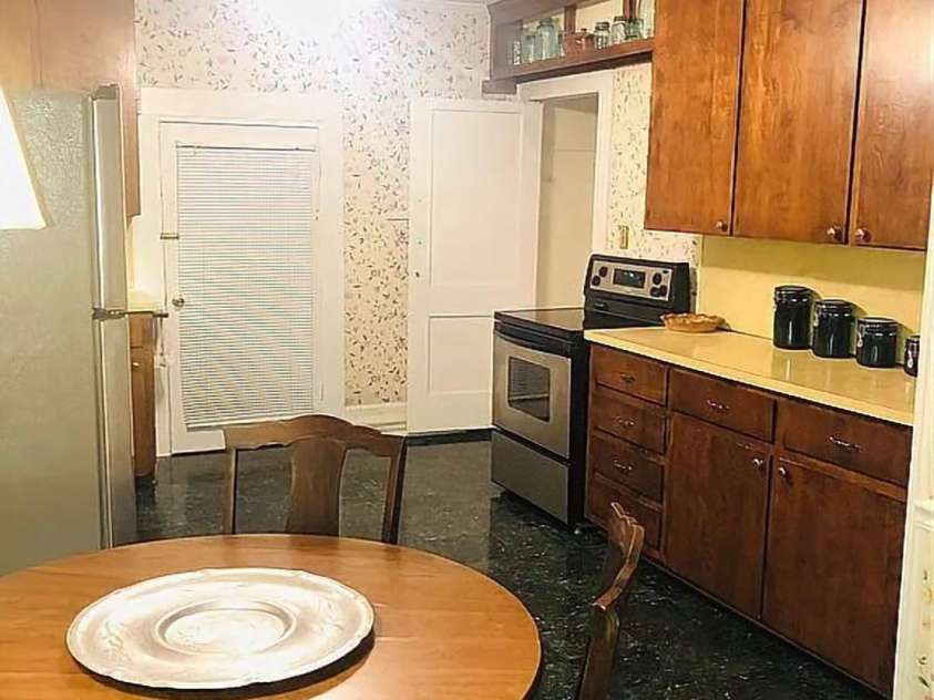 115 Pearl Street, Troy, NC 27371.  MLS# CAR4194779, YatesRealty ID 241. 