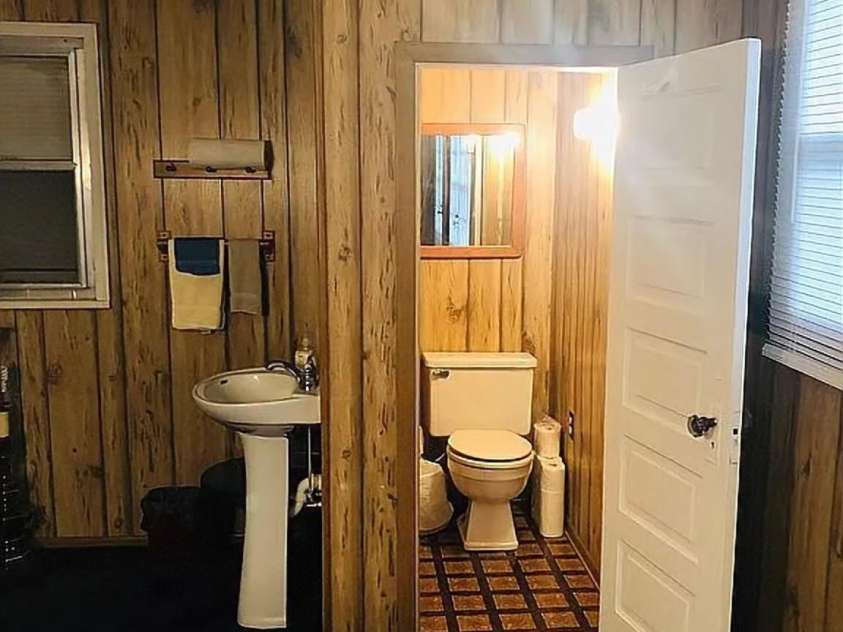 115 Pearl Street, Troy, NC 27371.  MLS# CAR4194779, YatesRealty ID 241. 