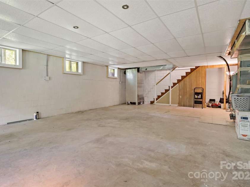 190 Lightning Ridge, Marion, NC 28752.  MLS# CAR4231932, YatesRealty ID 2410. 