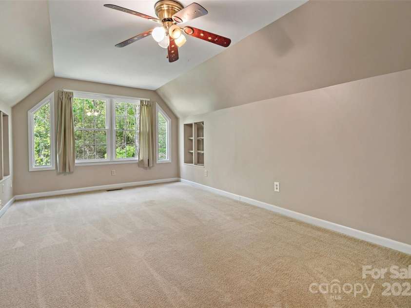 190 Lightning Ridge, Marion, NC 28752.  MLS# CAR4231932, YatesRealty ID 2410. 