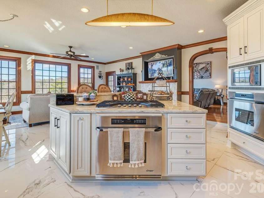 76 Bradford Vistas Drive, Fletcher, NC 28732.  MLS# CAR4335092, YatesRealty ID 2410. 