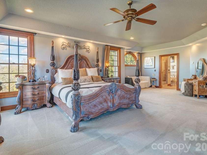 76 Bradford Vistas Drive, Fletcher, NC 28732.  MLS# CAR4335092, YatesRealty ID 2410. 