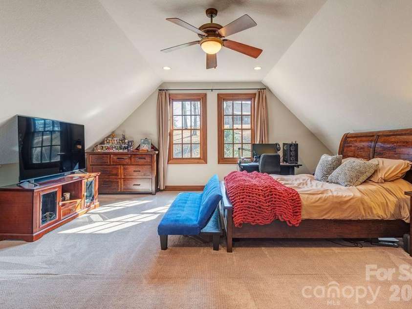 76 Bradford Vistas Drive, Fletcher, NC 28732.  MLS# CAR4335092, YatesRealty ID 2410. 