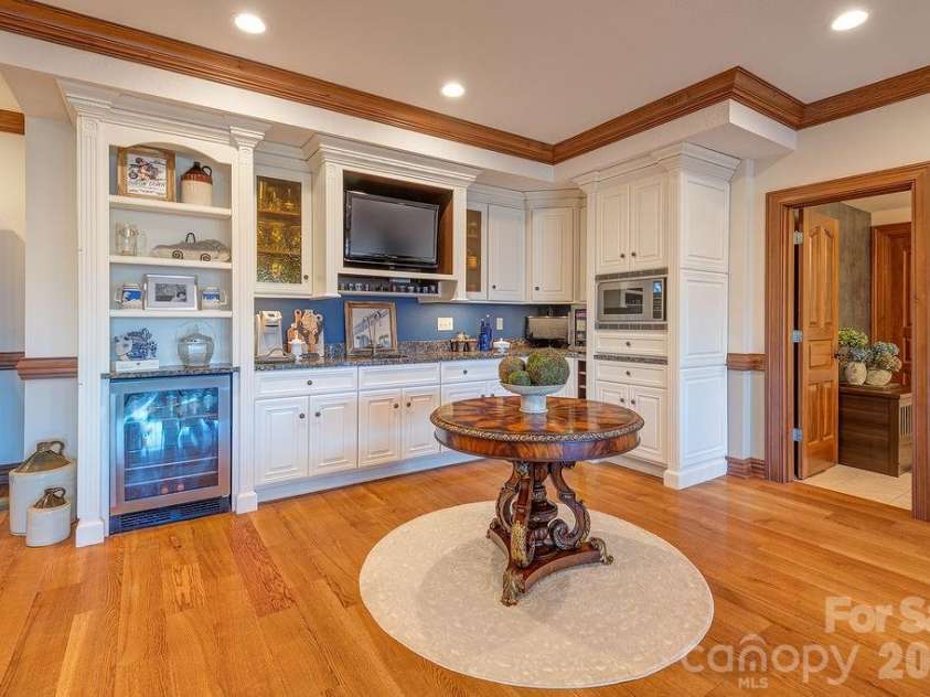 76 Bradford Vistas Drive, Fletcher, NC 28732.  MLS# CAR4335092, YatesRealty ID 2410. 