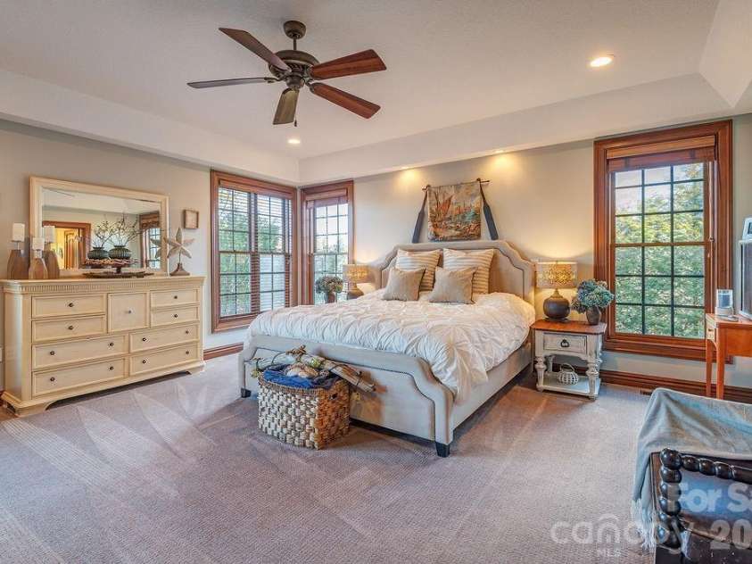 76 Bradford Vistas Drive, Fletcher, NC 28732.  MLS# CAR4335092, YatesRealty ID 2410. 