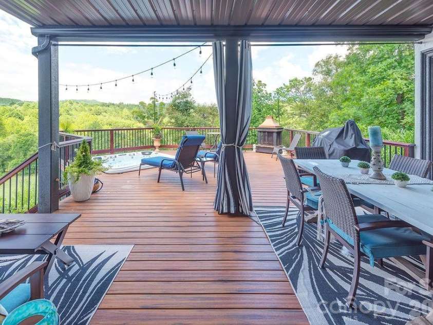 76 Bradford Vistas Drive, Fletcher, NC 28732.  MLS# CAR4335092, YatesRealty ID 2410. 