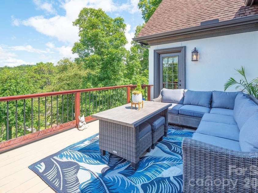 76 Bradford Vistas Drive, Fletcher, NC 28732.  MLS# CAR4335092, YatesRealty ID 2410. 