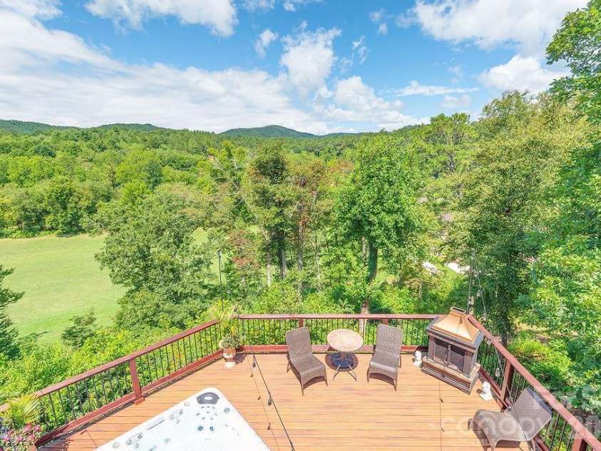 76 Bradford Vistas Drive, Fletcher, NC 28732.  MLS# CAR4335092, YatesRealty ID 2410. 