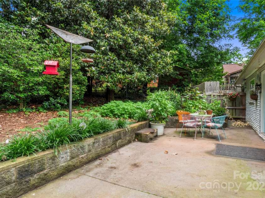 151 Cynthia Street, Statesville, NC 28677.  MLS# CAR4266798, YatesRealty ID 24102. 