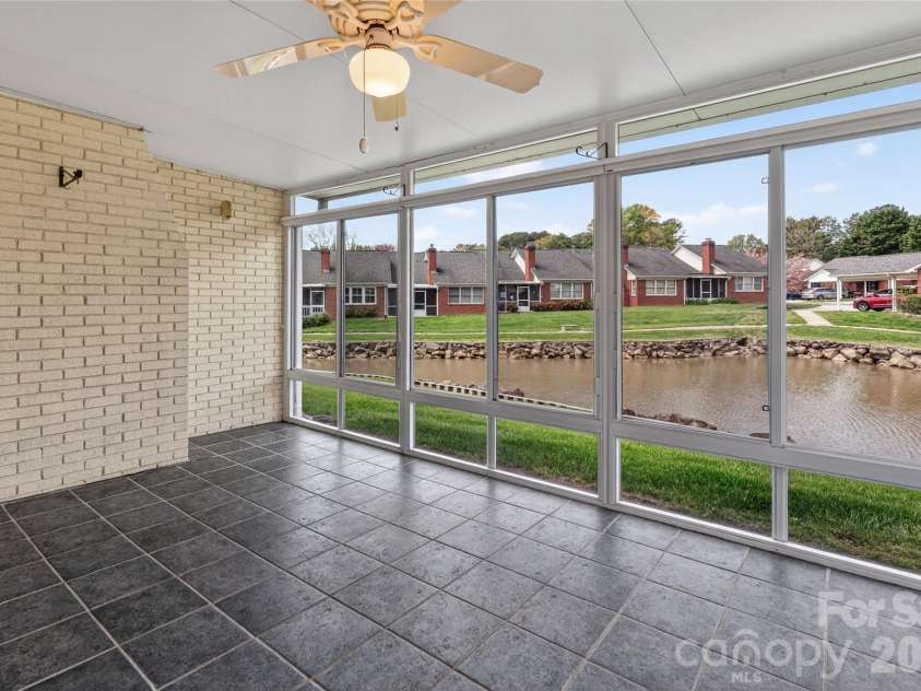 19830 Oak Leaf Circle, Cornelius, NC 28031.  MLS# CAR4362846, YatesRealty ID 24102. 