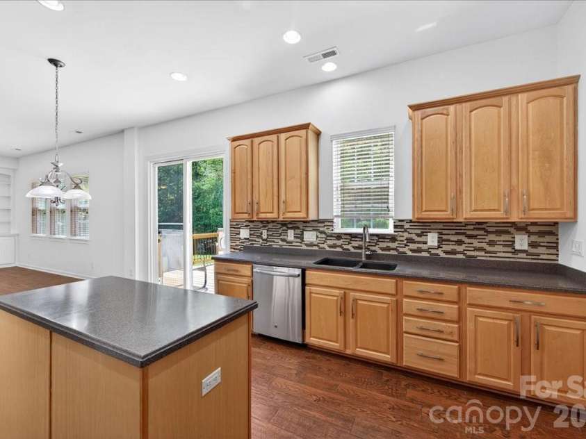 428 Ranelagh Drive, Waxhaw, NC 28173.  MLS# CAR4370707, YatesRealty ID 24103. 